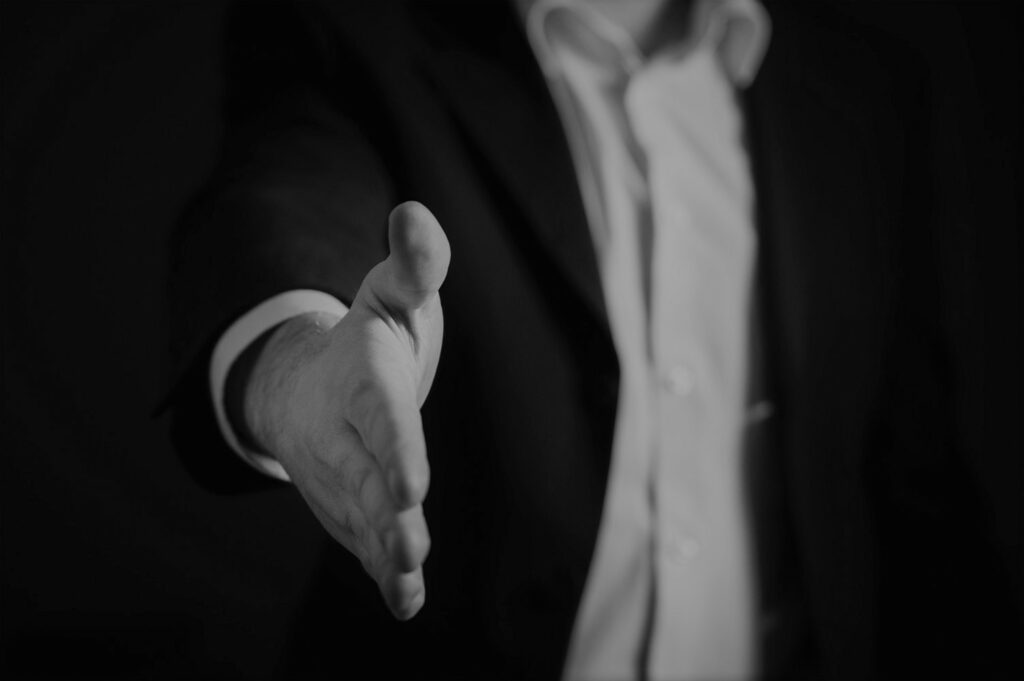 CONTACT NOIR ET BLANC 1024x681